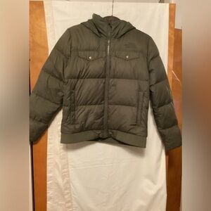 The North Face puffer short Jacket Sz XL/TG  Children girls jacket